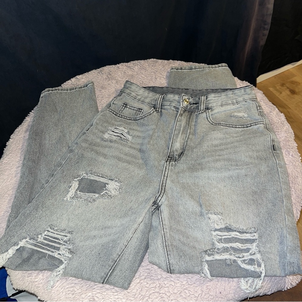 SHEIN Gray High Rise Distressed Jeans